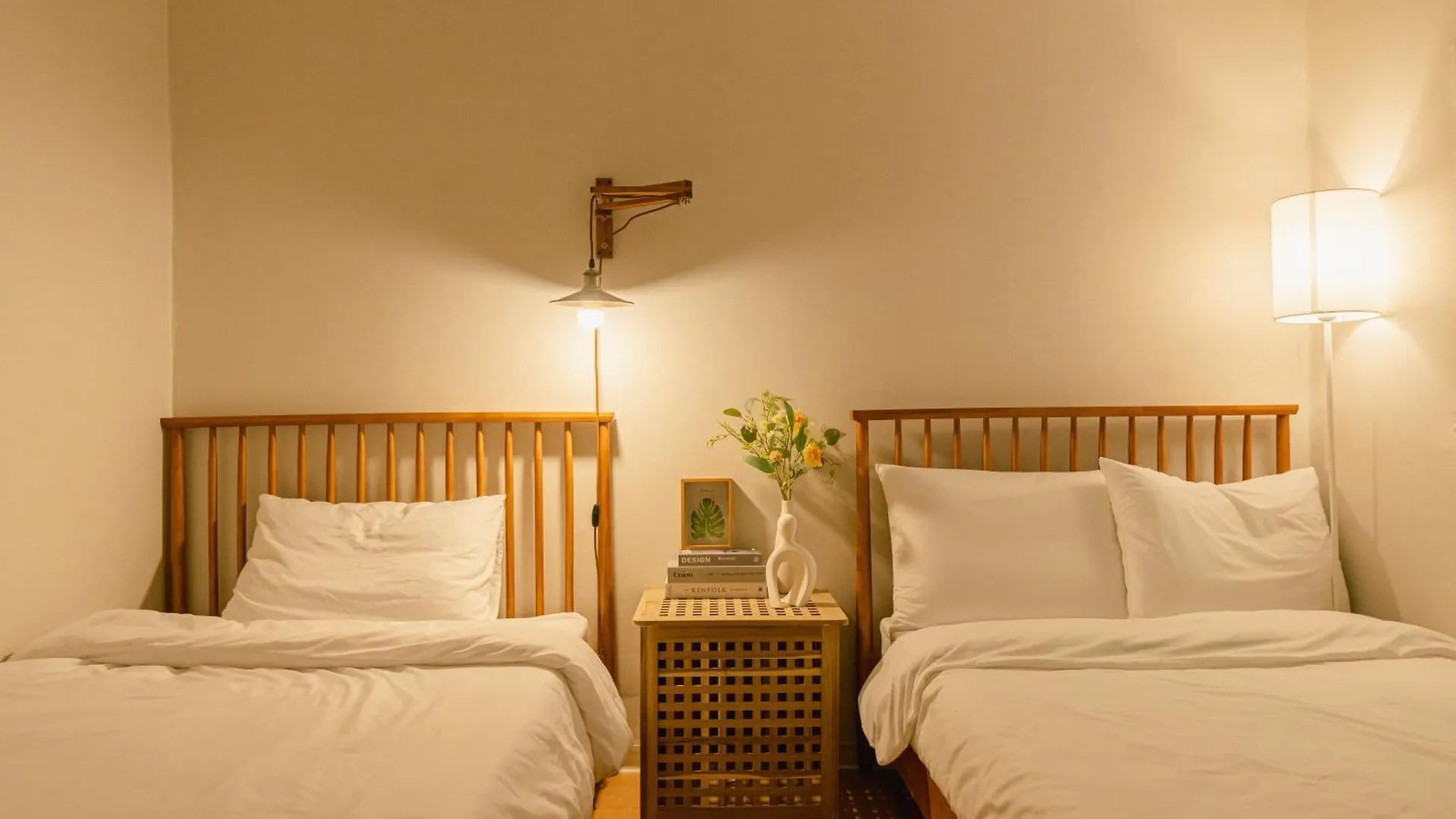 Station Area Accommodation, Jamsil, Gangnam, Room 1, Bed 3, Lotte World, Kspodome Seoul